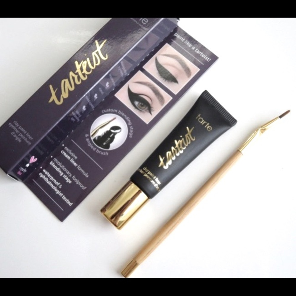 Tarteist clay paint liner, black